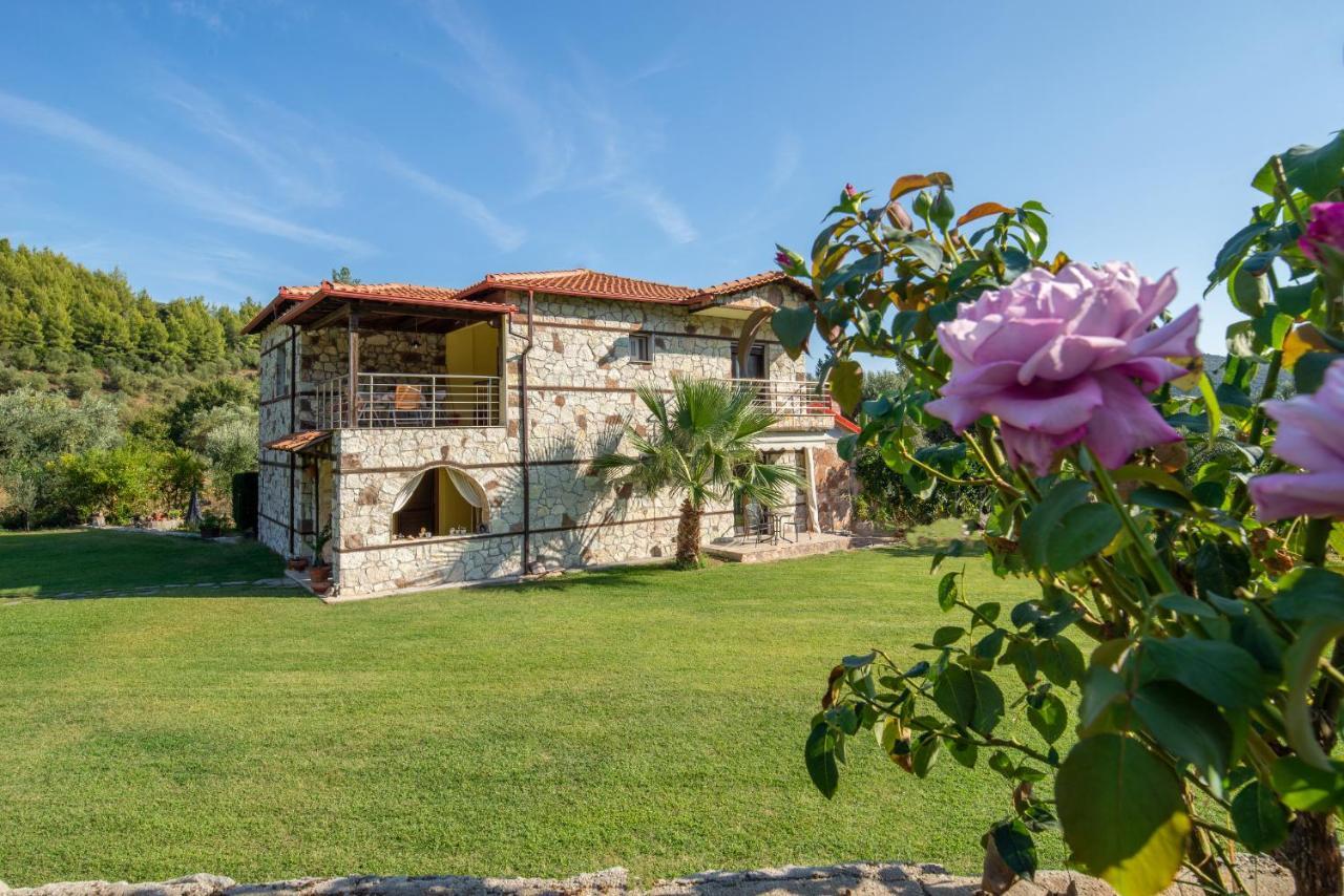 Hotel Niriides Porto Koufo Exterior foto